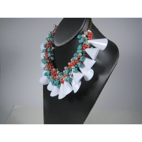Julie Rubano Necklace Statement Chunky Lucite Imitation Pearl Cluster Bib 13 in - Picture 6 of 9